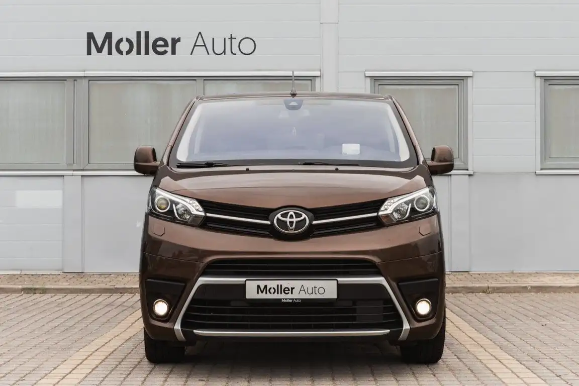 TOYOTA PROACE VERSO