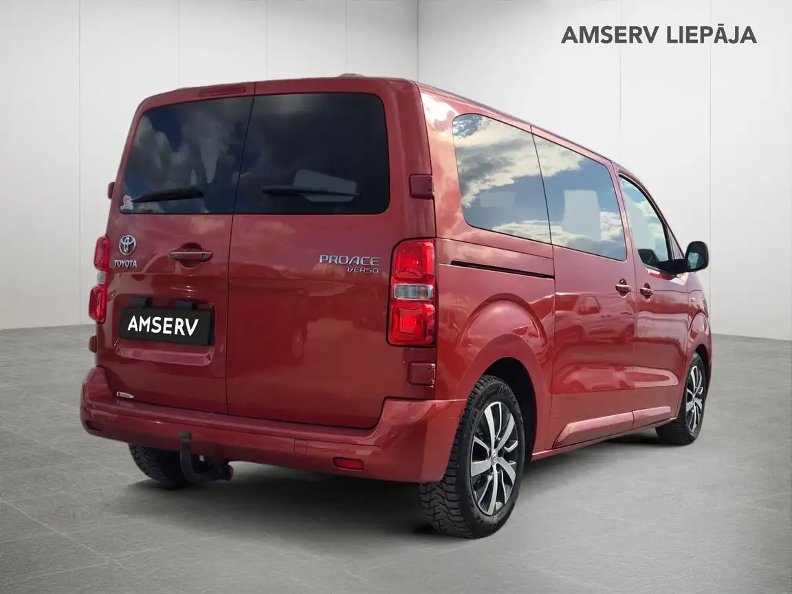TOYOTA PROACE VERSO