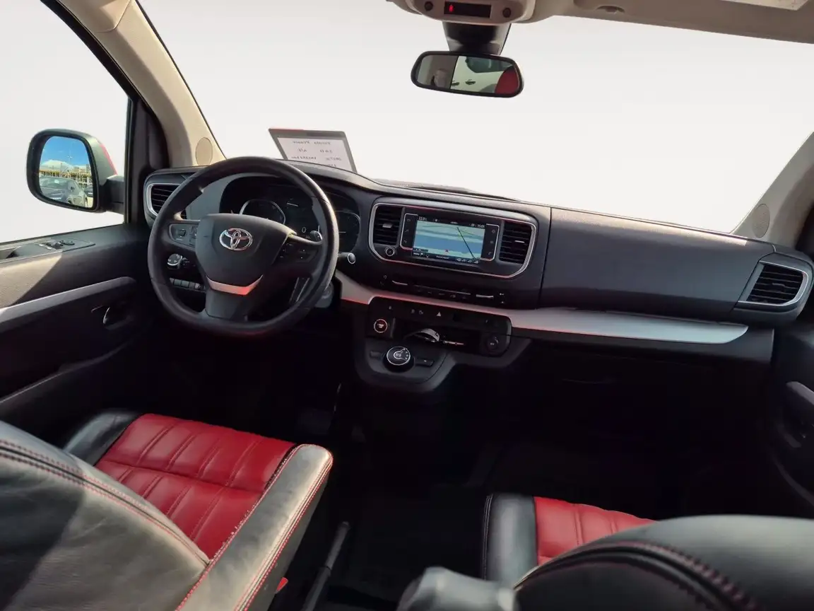 TOYOTA PROACE VERSO