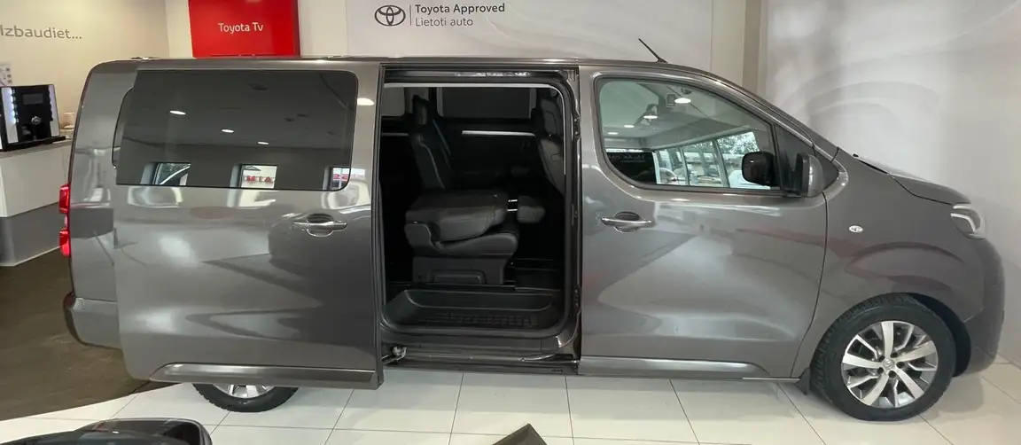 TOYOTA PROACE VERSO