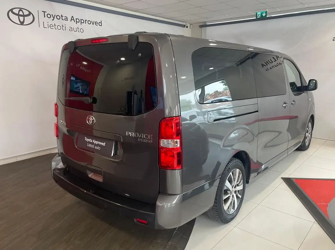 TOYOTA PROACE VERSO