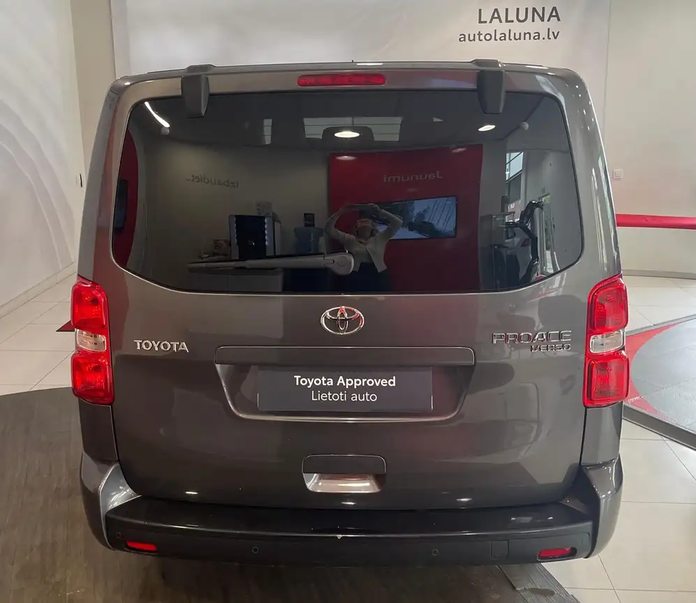 TOYOTA PROACE VERSO