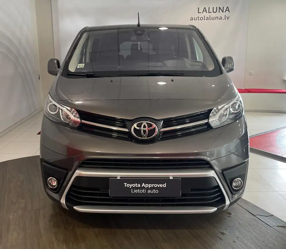 TOYOTA PROACE VERSO