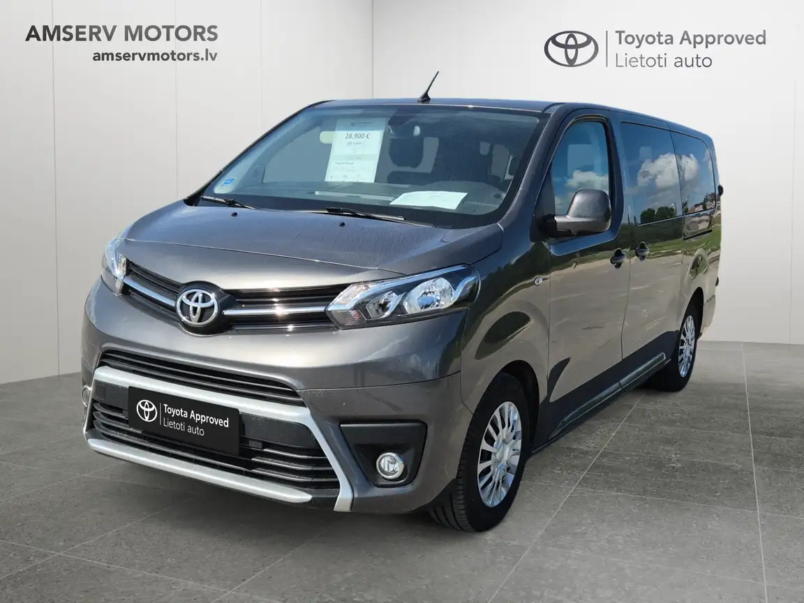 TOYOTA PROACE