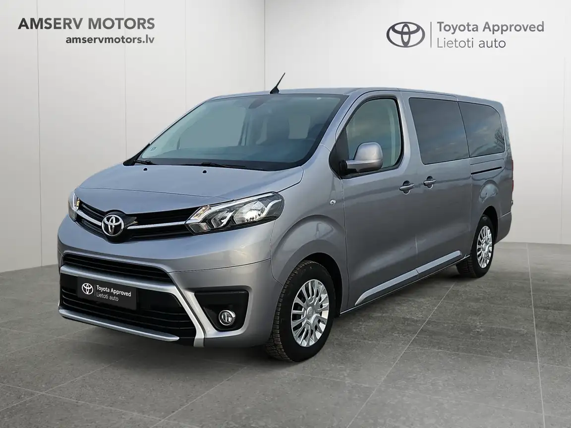 TOYOTA PROACE