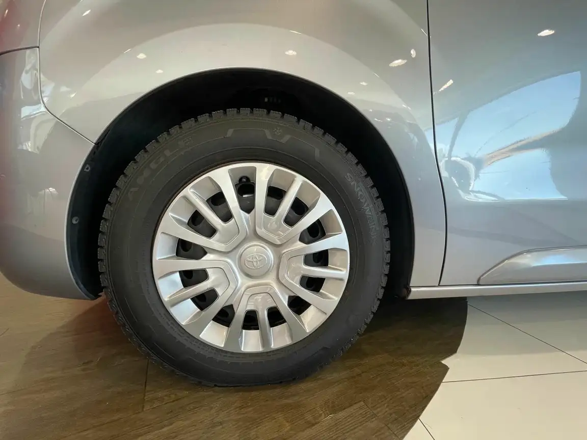 TOYOTA PROACE