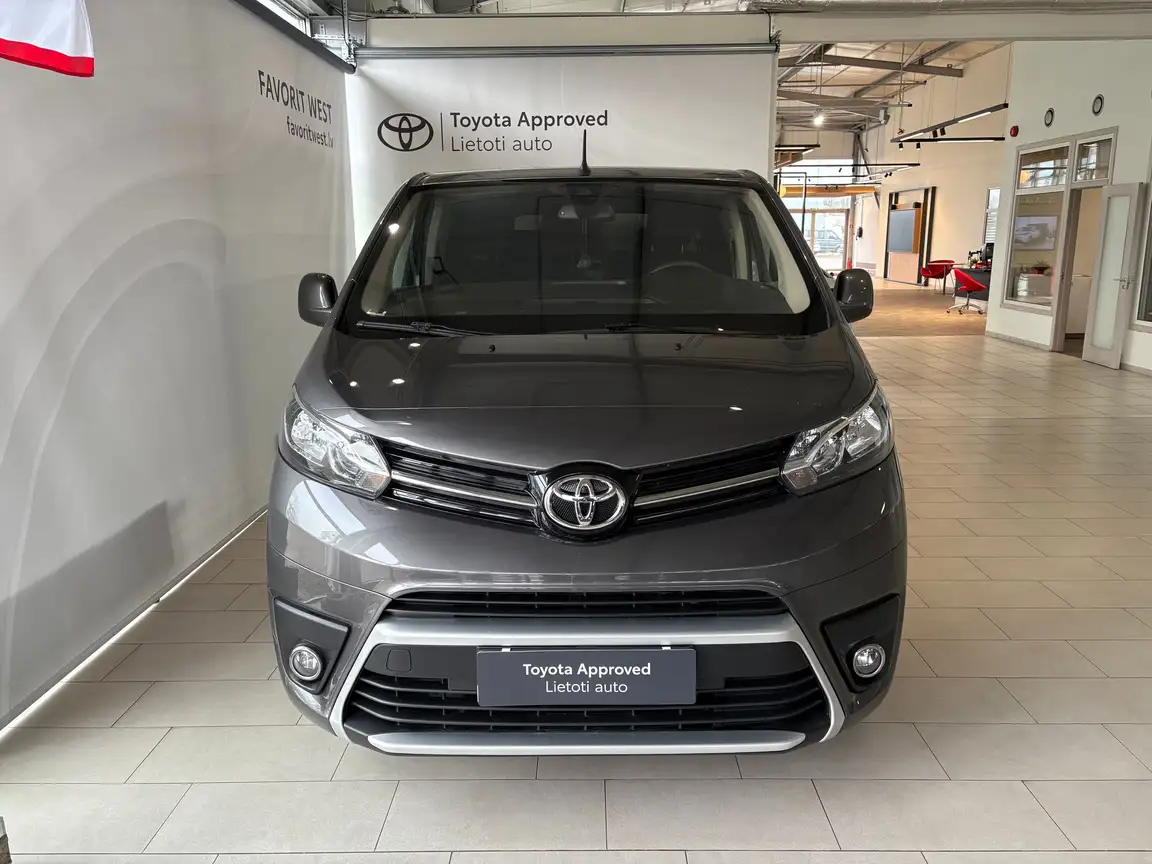 TOYOTA PROACE VERSO