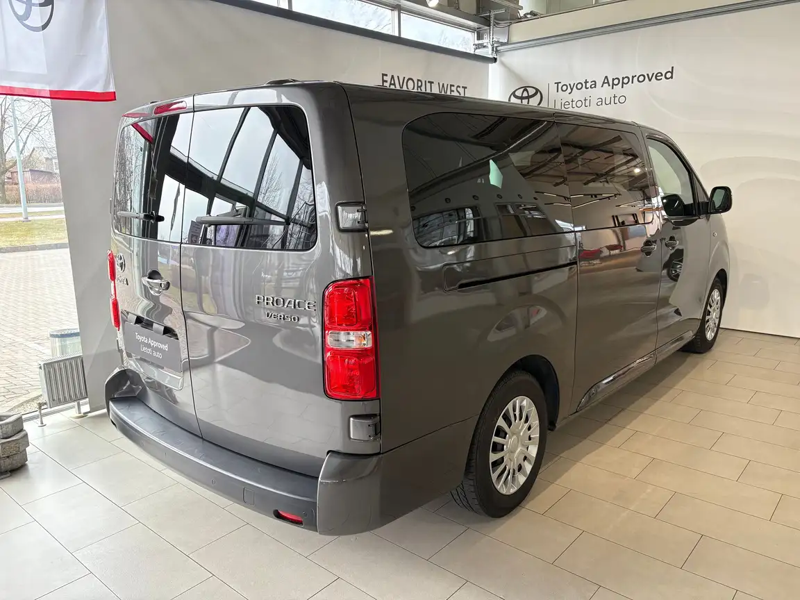 TOYOTA PROACE VERSO