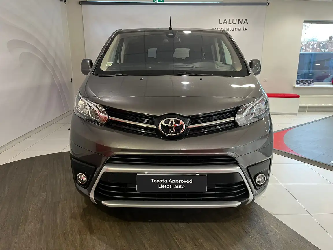 TOYOTA PROACE VERSO