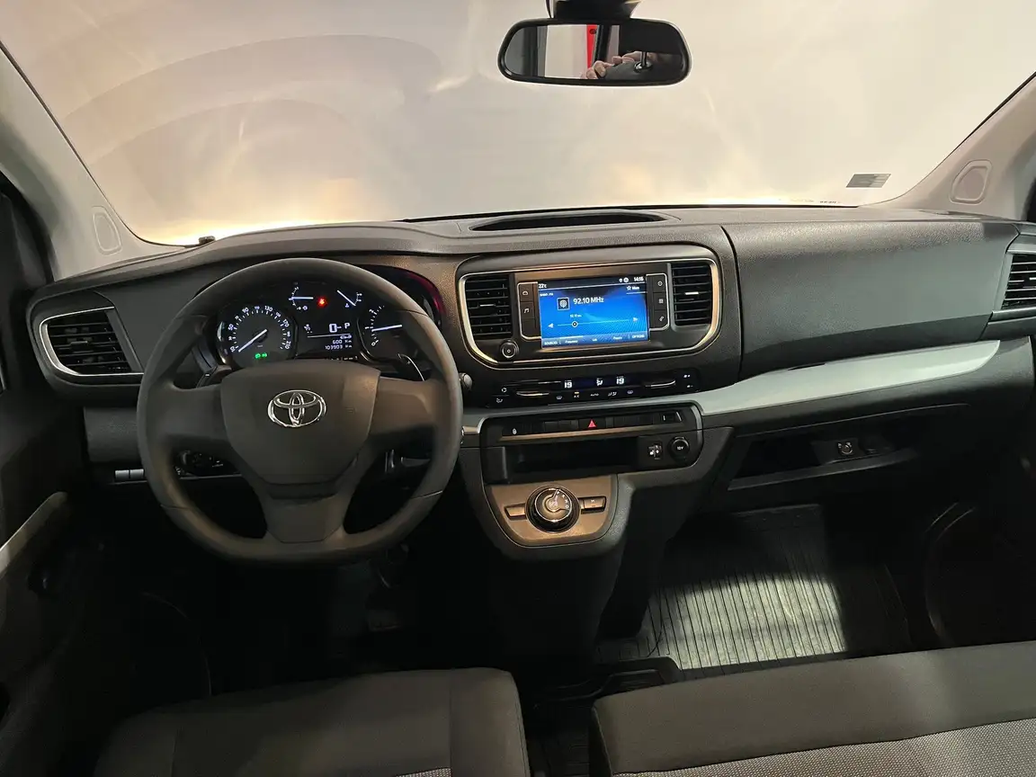 TOYOTA PROACE VERSO