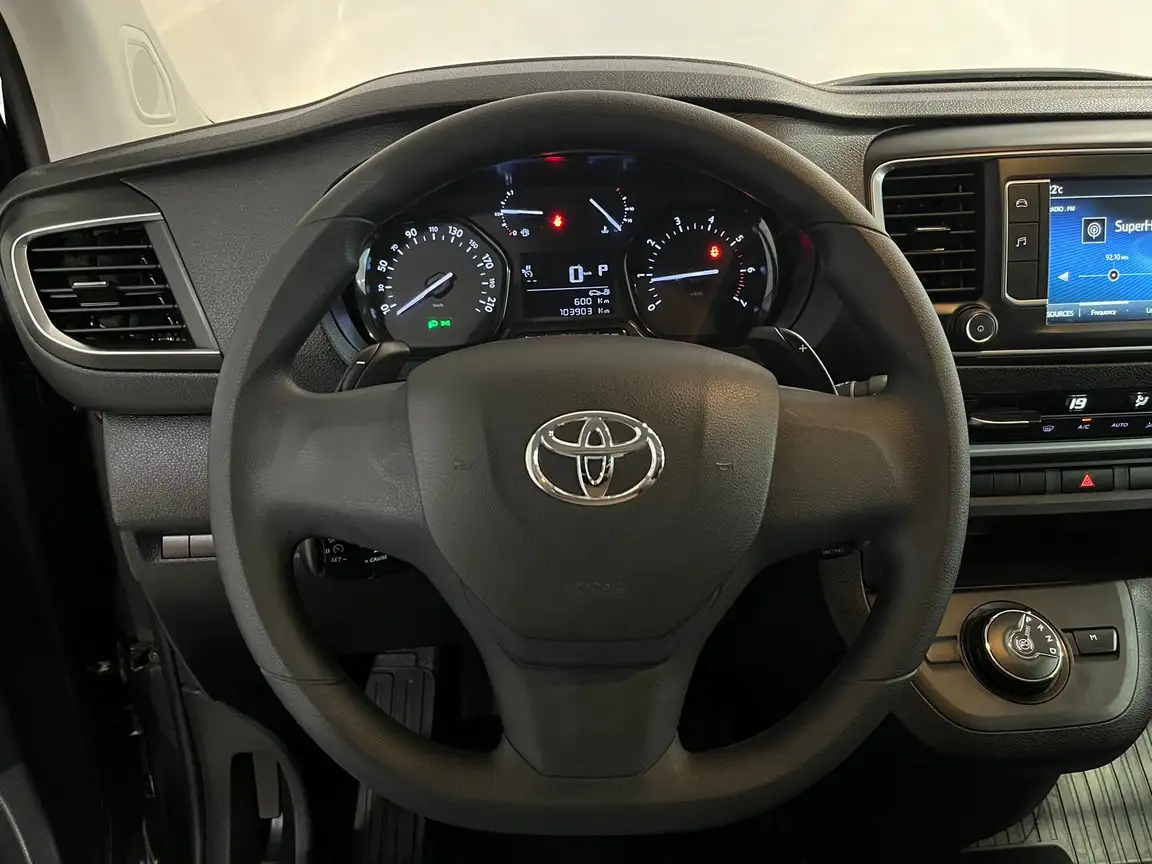 TOYOTA PROACE VERSO