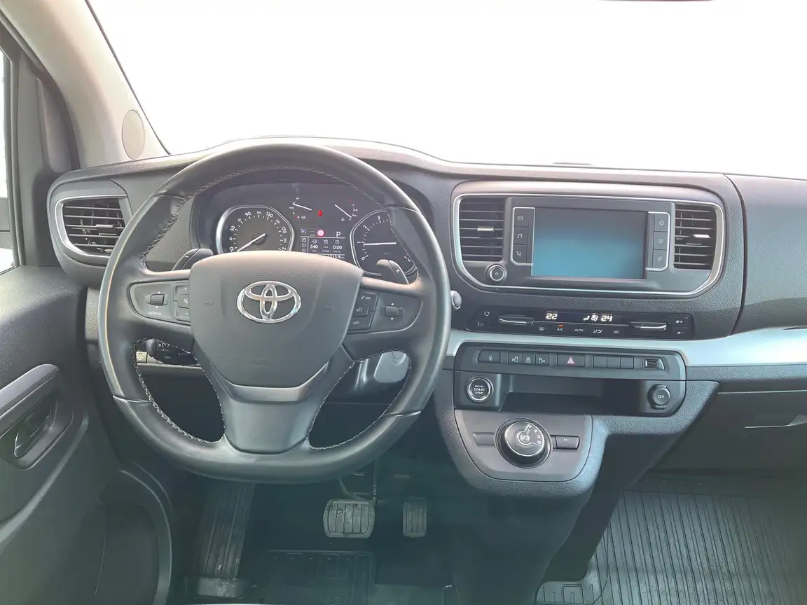 TOYOTA PROACE VERSO
