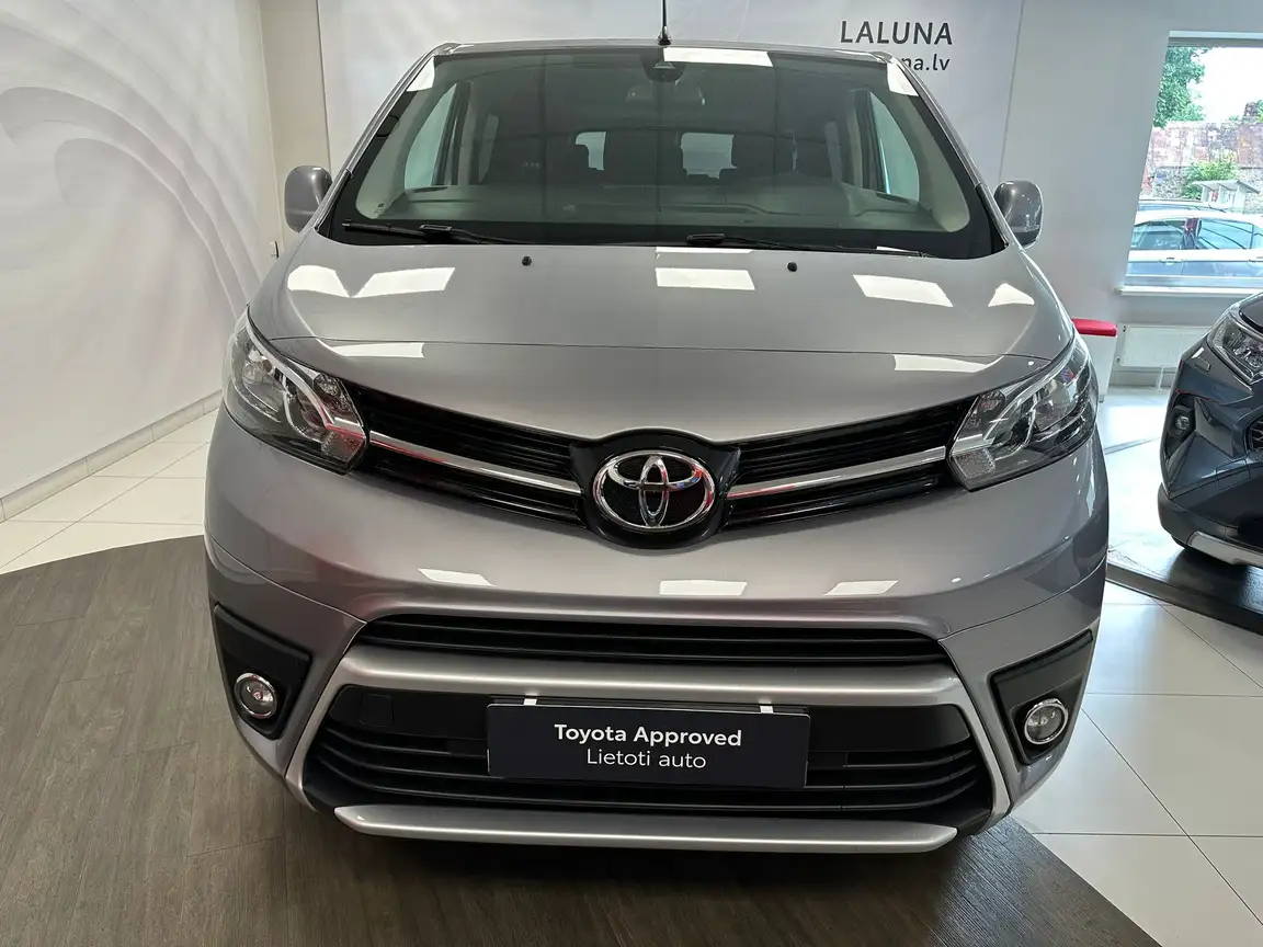 TOYOTA PROACE VERSO