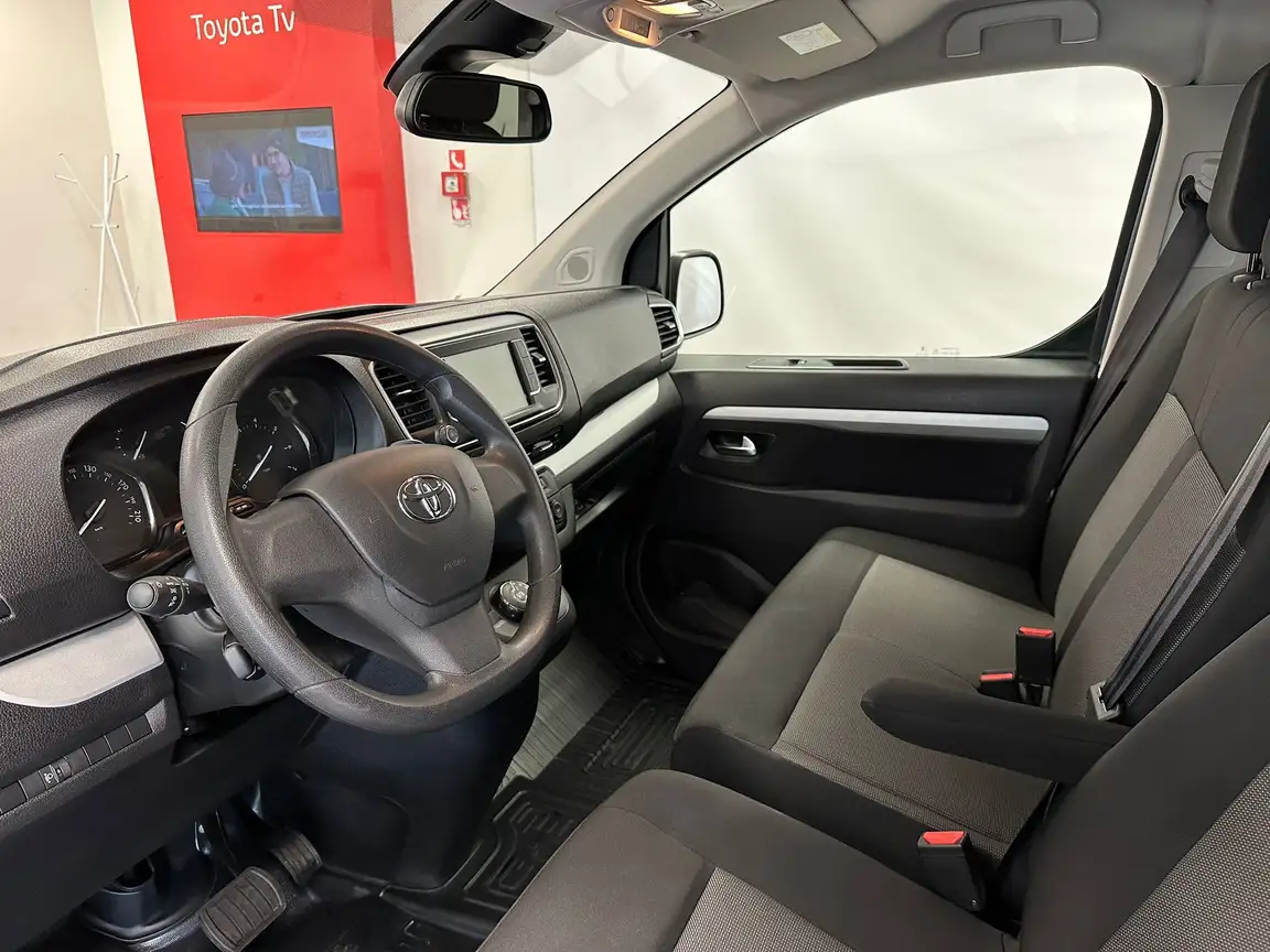 TOYOTA PROACE VERSO