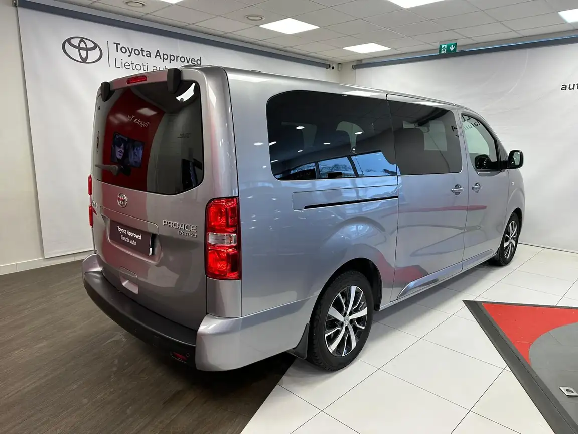TOYOTA PROACE VERSO