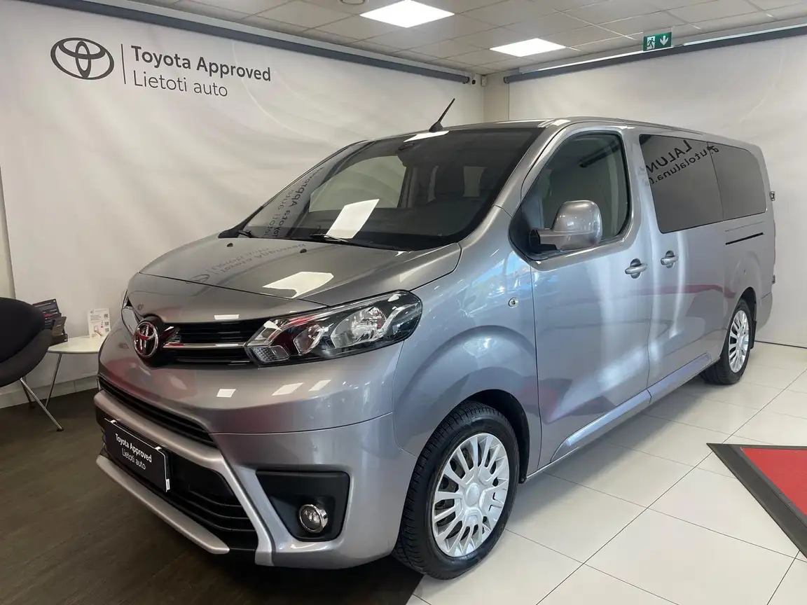 TOYOTA PROACE VERSO