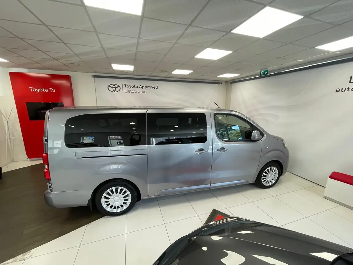 TOYOTA PROACE VERSO