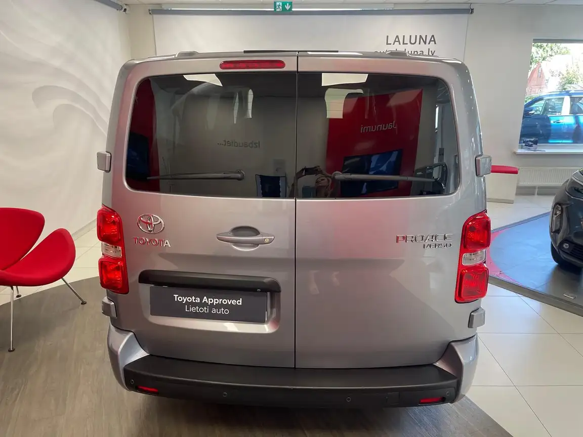 TOYOTA PROACE VERSO