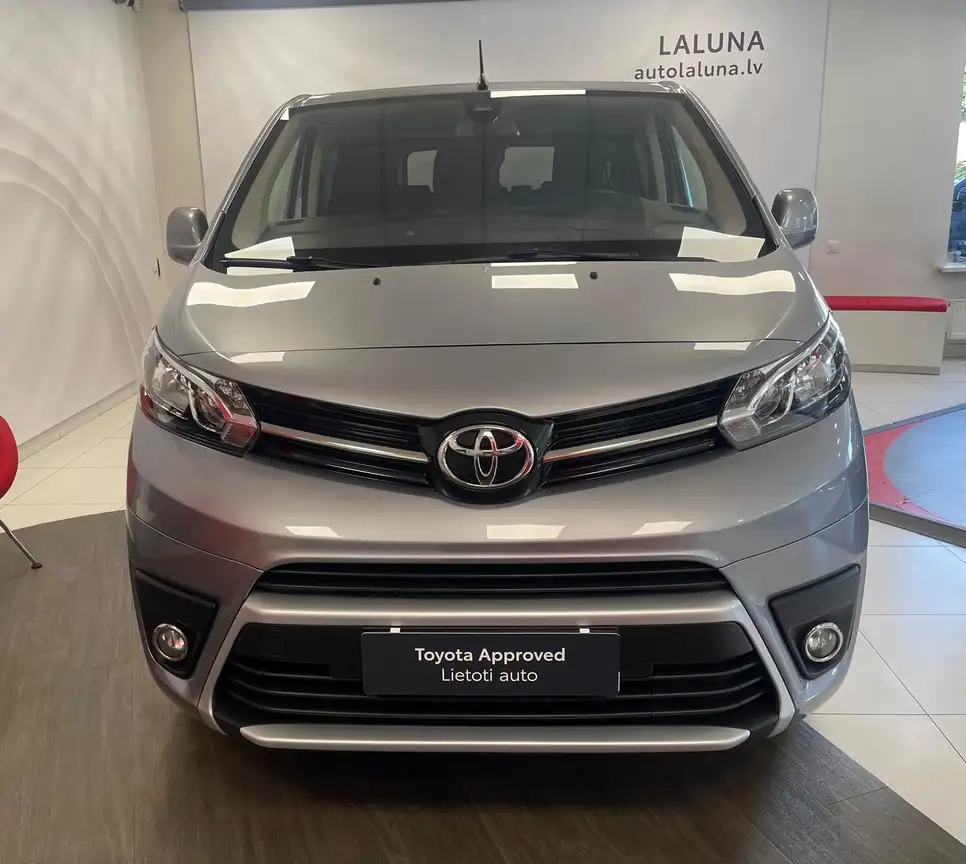 TOYOTA PROACE VERSO