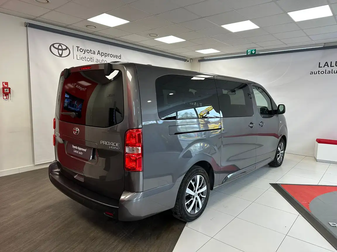 TOYOTA PROACE VERSO