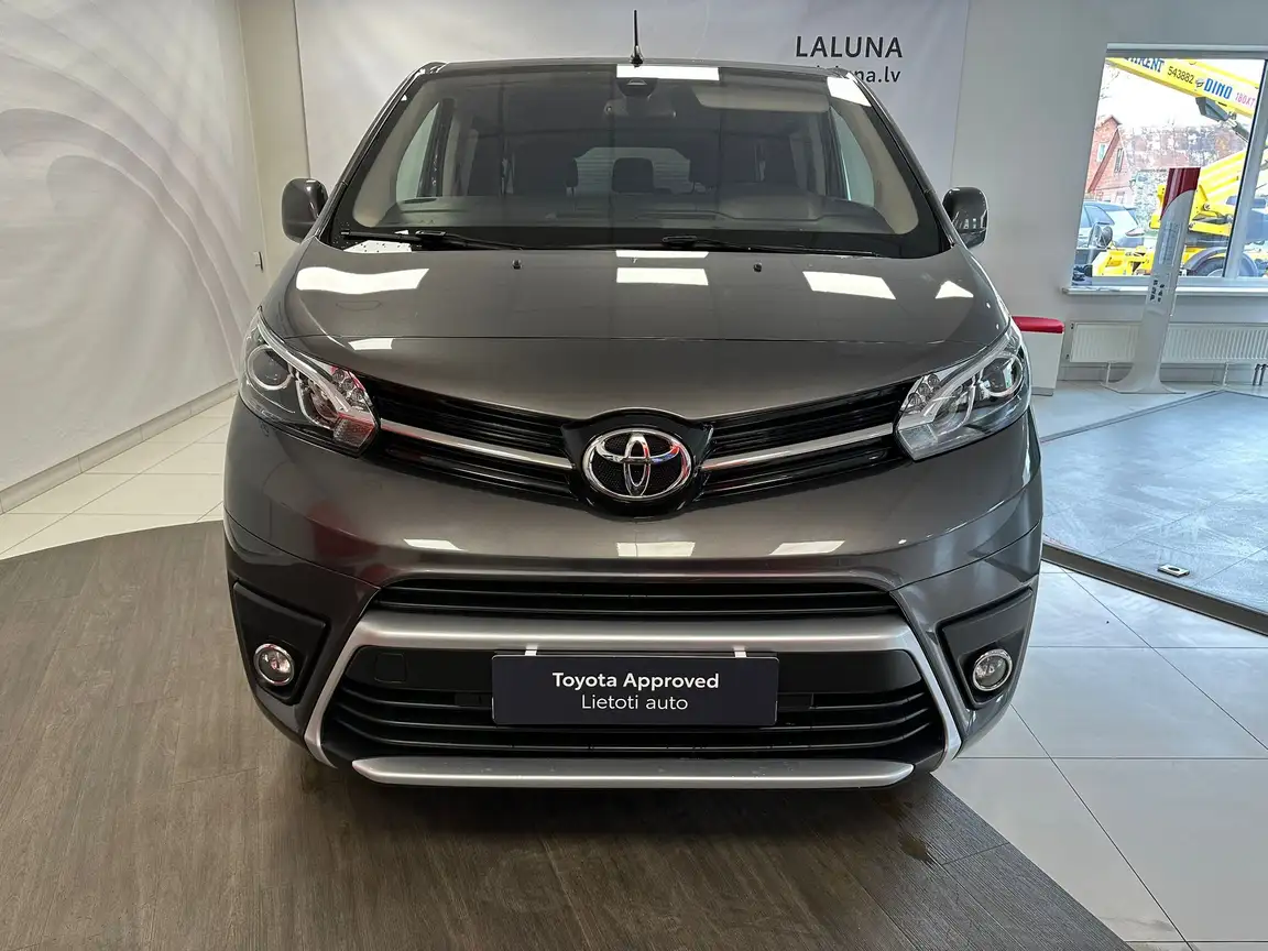 TOYOTA PROACE VERSO
