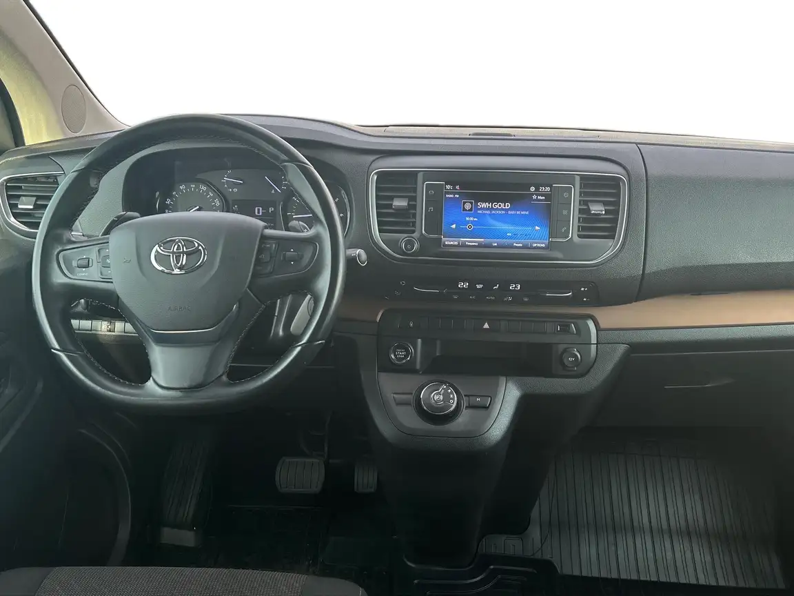 TOYOTA PROACE VERSO