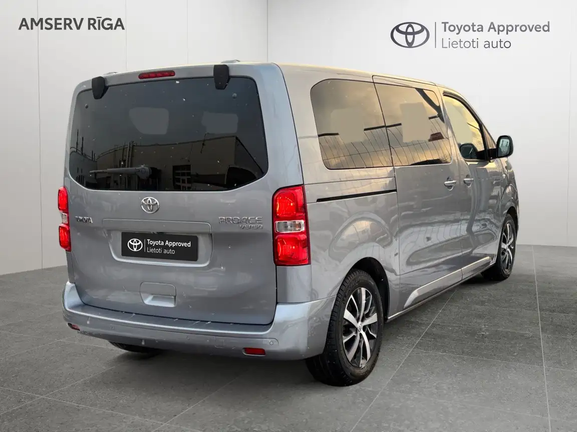 TOYOTA PROACE VERSO