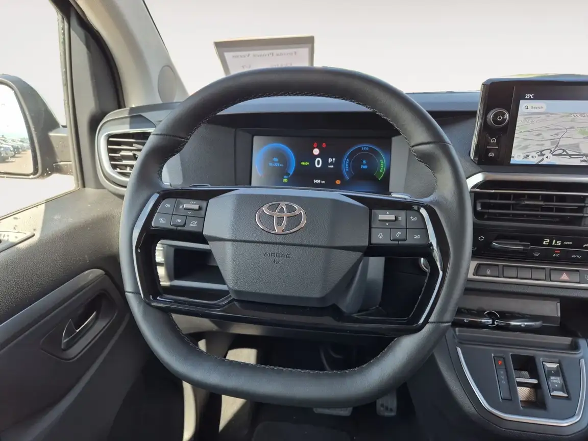 TOYOTA PROACE VERSO
