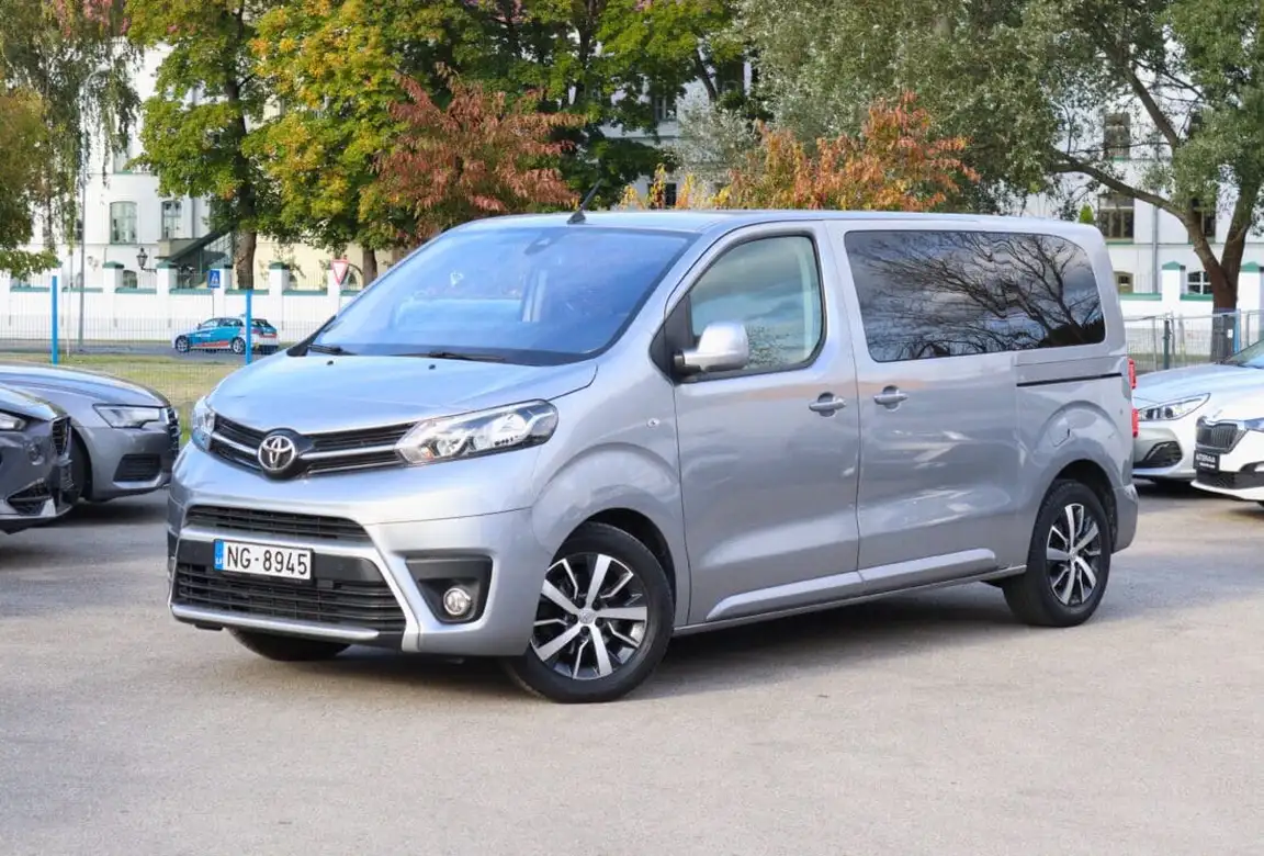 TOYOTA PROACE VERSO