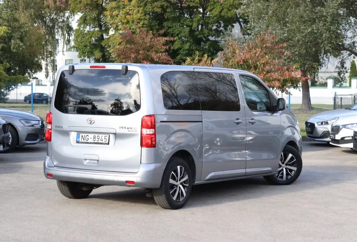 TOYOTA PROACE VERSO