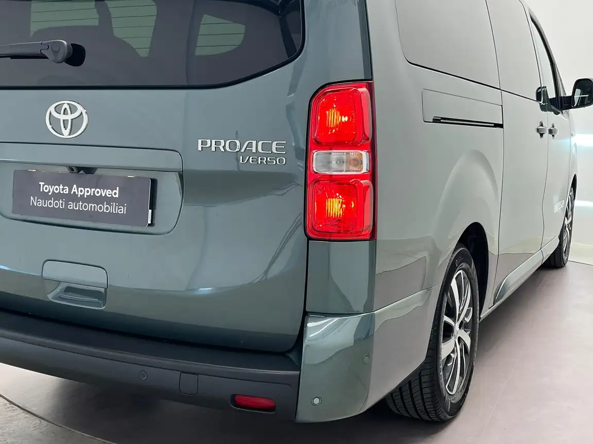 TOYOTA PROACE VERSO