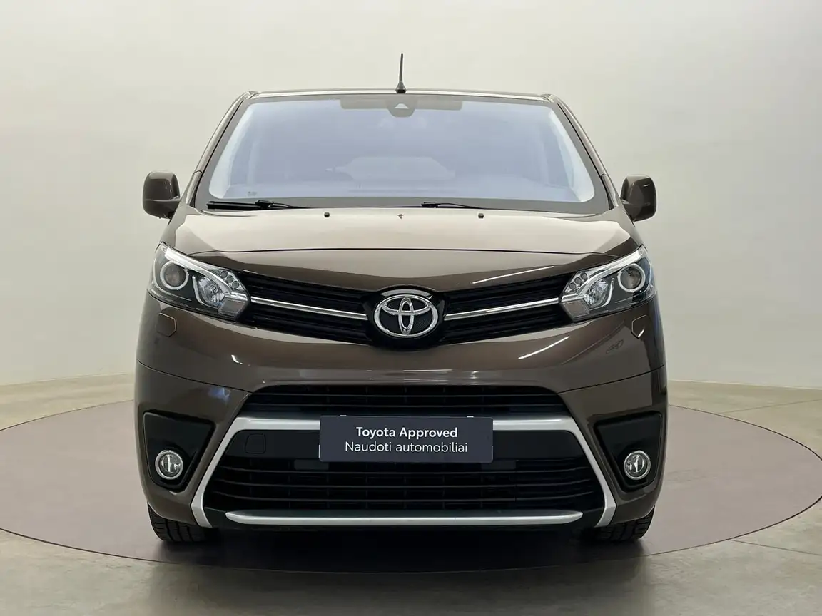 TOYOTA PROACE VERSO