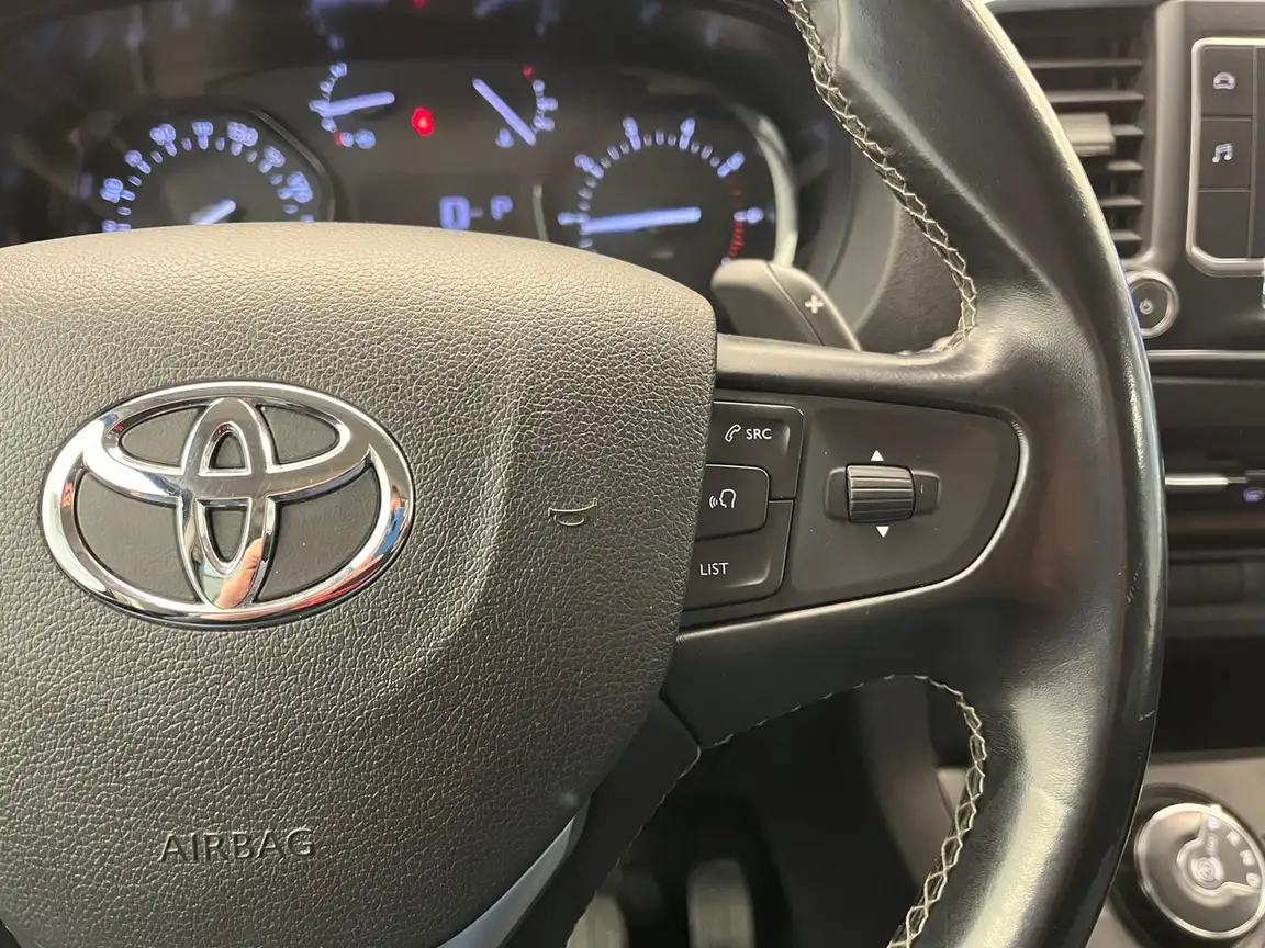 TOYOTA PROACE VERSO