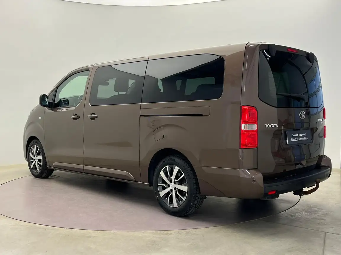TOYOTA PROACE VERSO