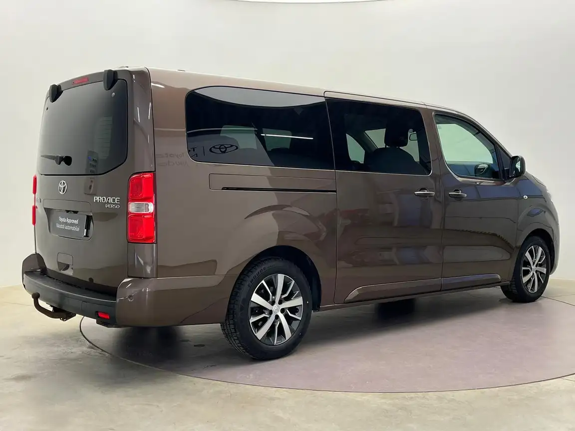 TOYOTA PROACE VERSO