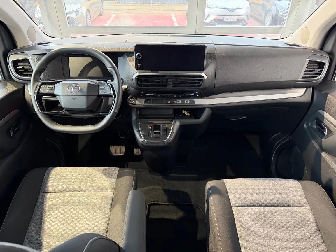 TOYOTA PROACE VERSO