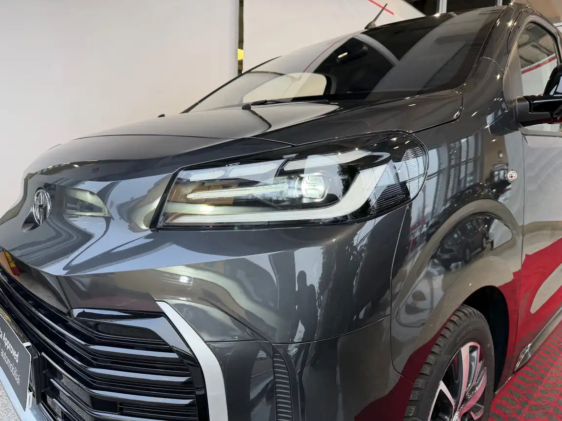 TOYOTA PROACE VERSO