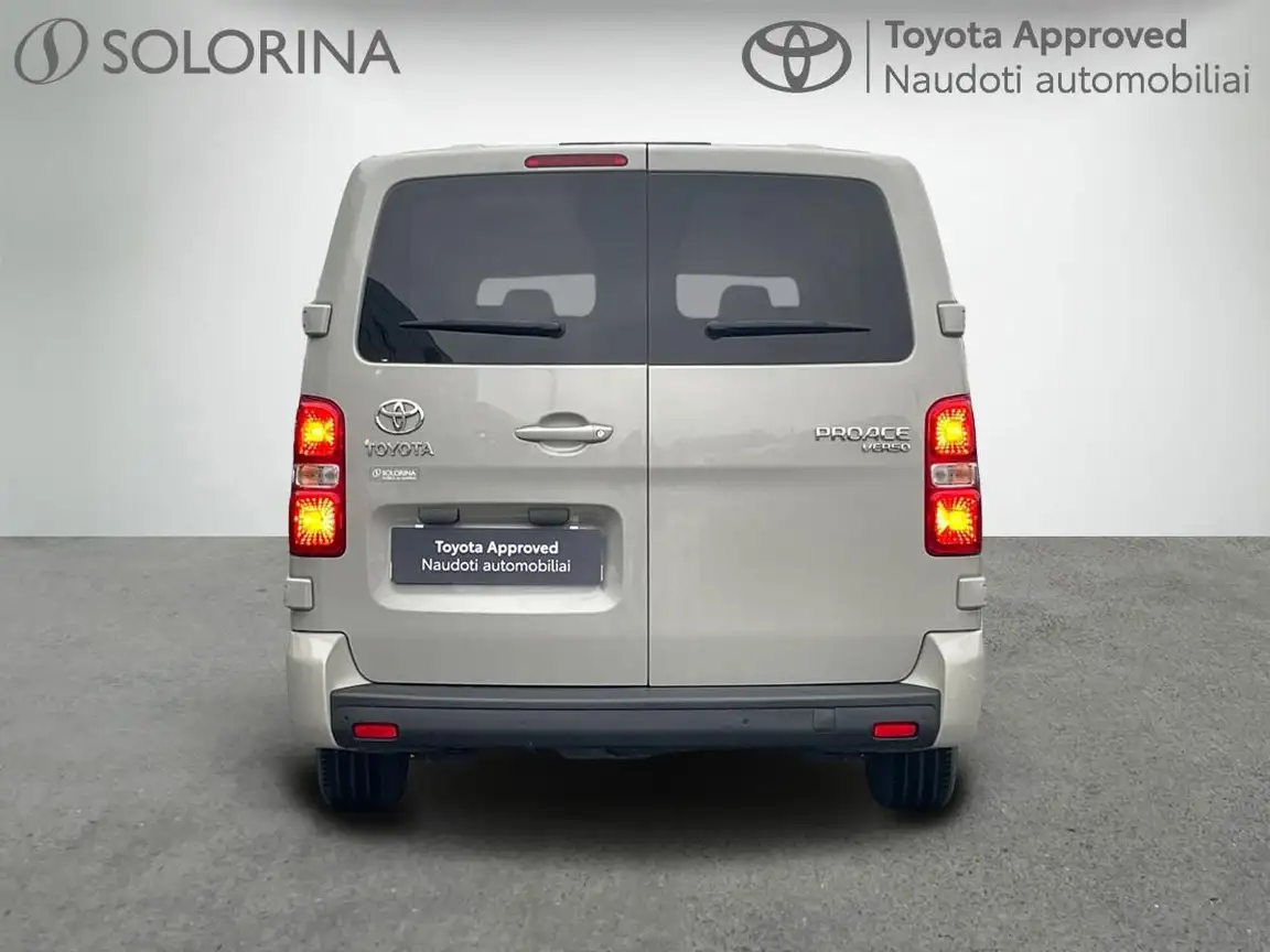 TOYOTA PROACE VERSO