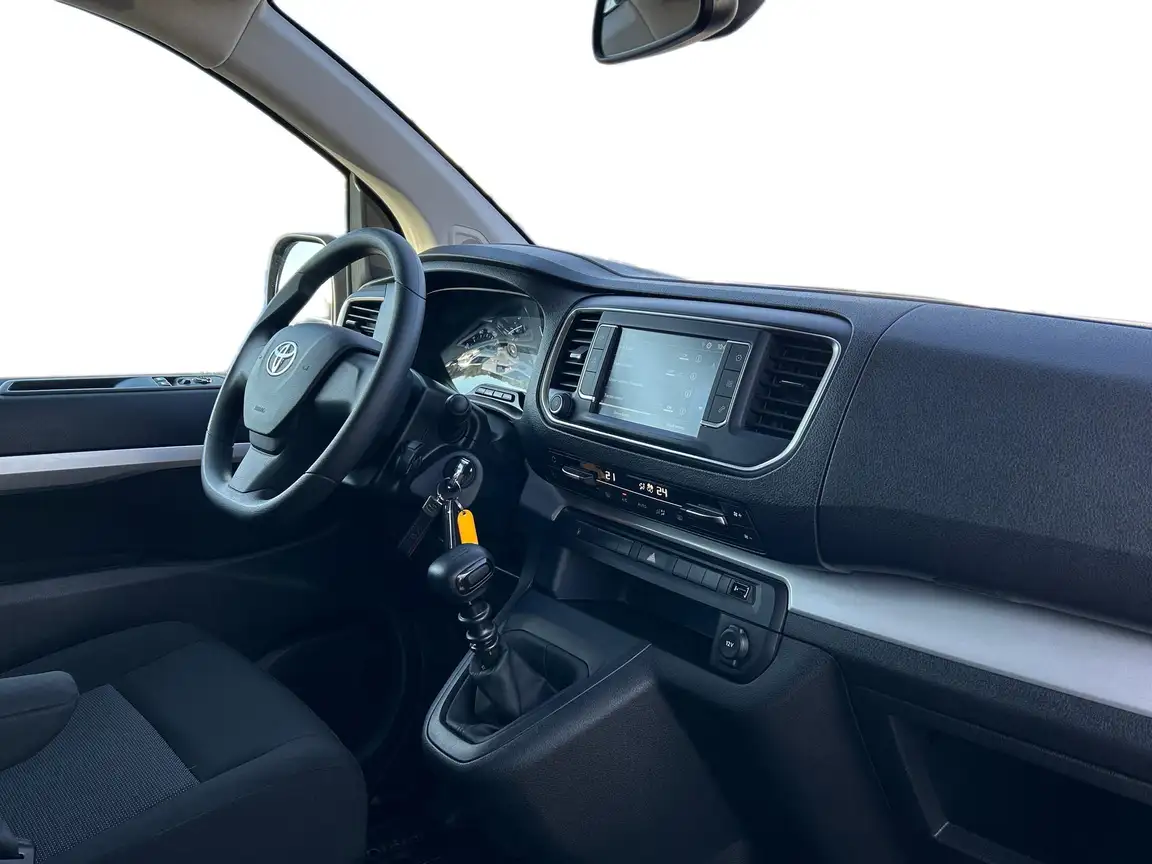 TOYOTA PROACE VERSO