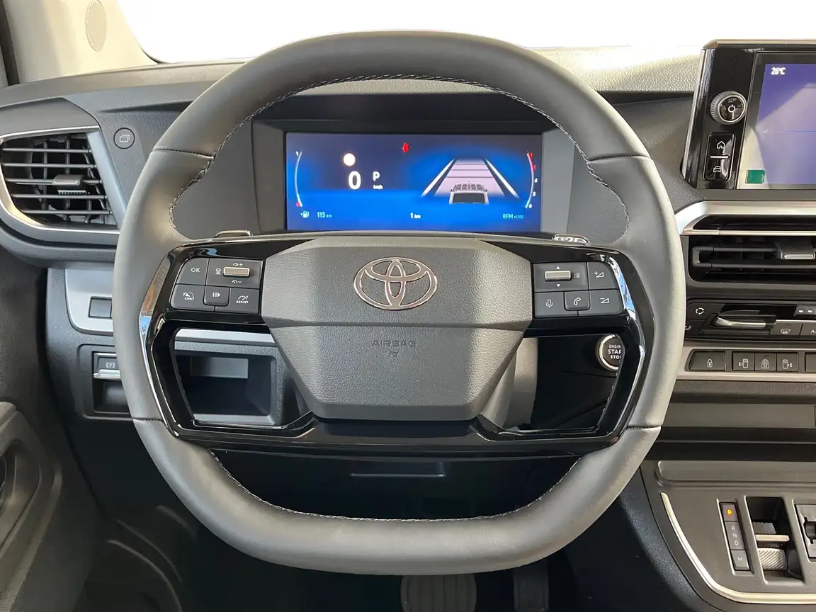TOYOTA PROACE VERSO