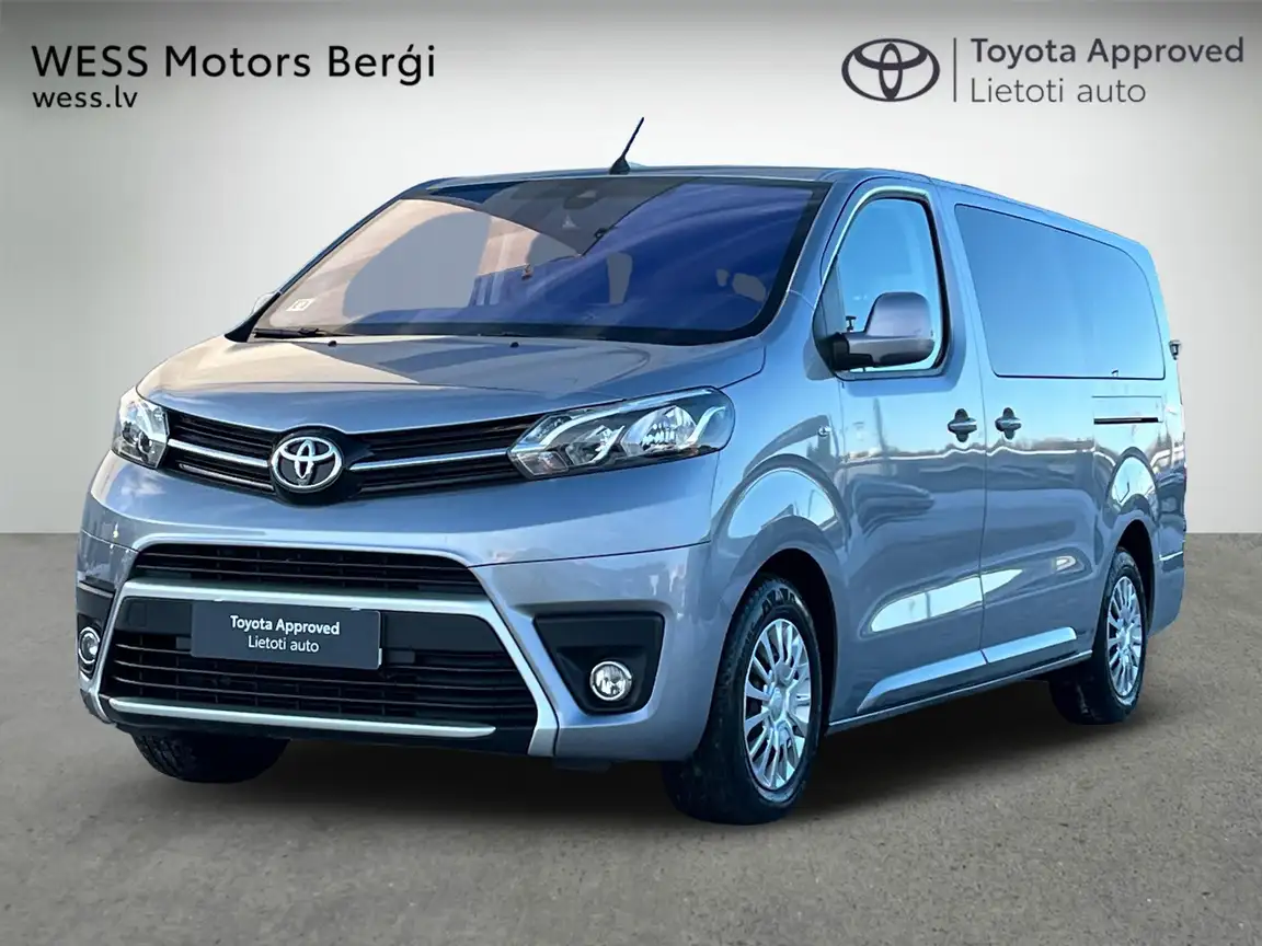 TOYOTA PROACE