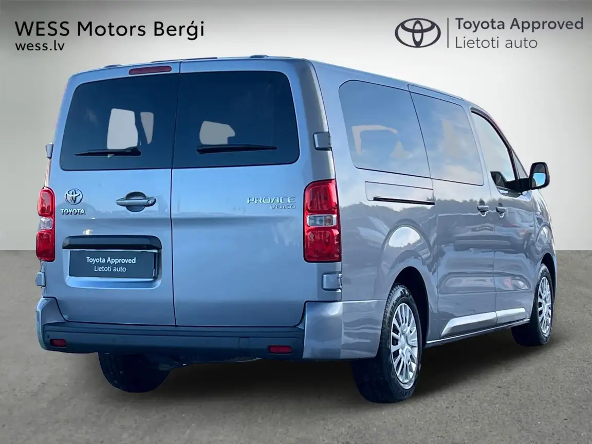 TOYOTA PROACE