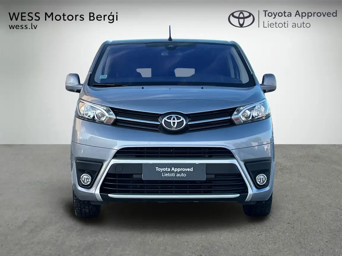 TOYOTA PROACE