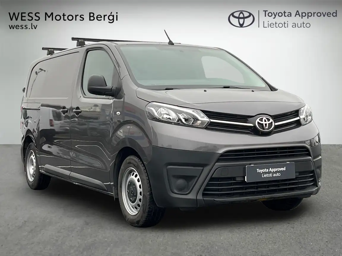 TOYOTA PROACE