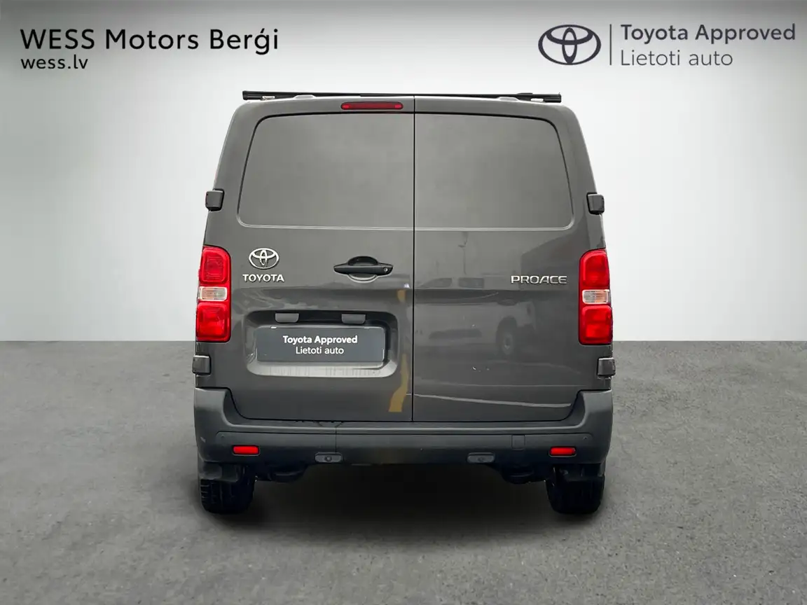 TOYOTA PROACE