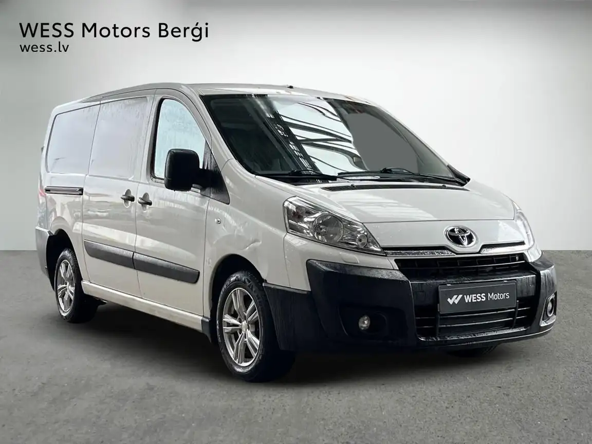 TOYOTA PROACE