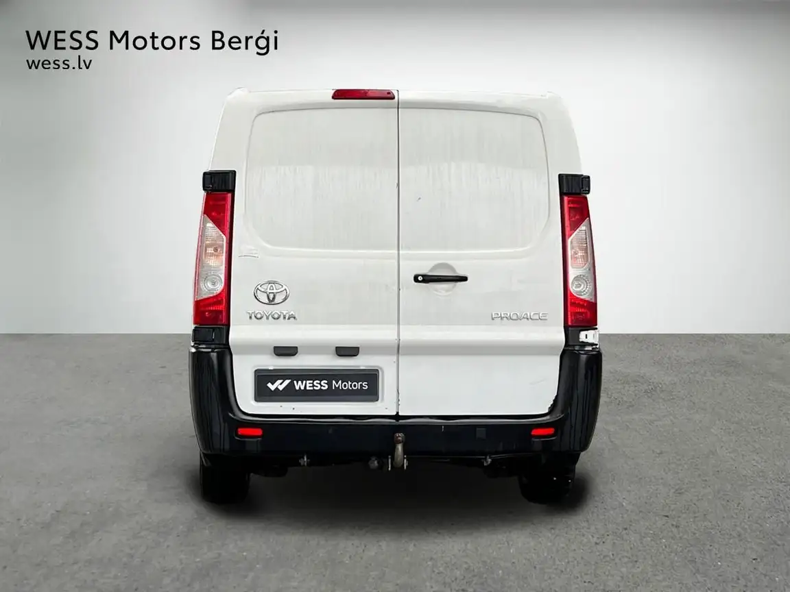 TOYOTA PROACE