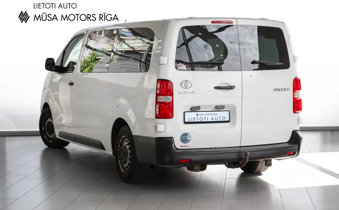 TOYOTA PROACE