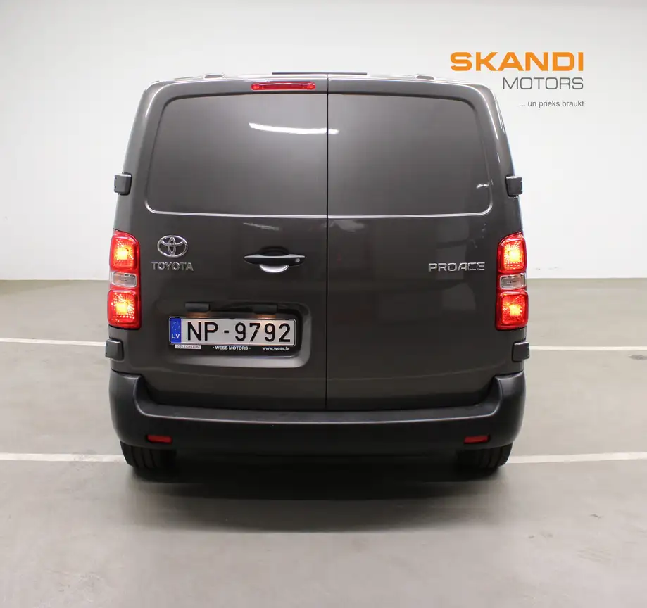 TOYOTA PROACE