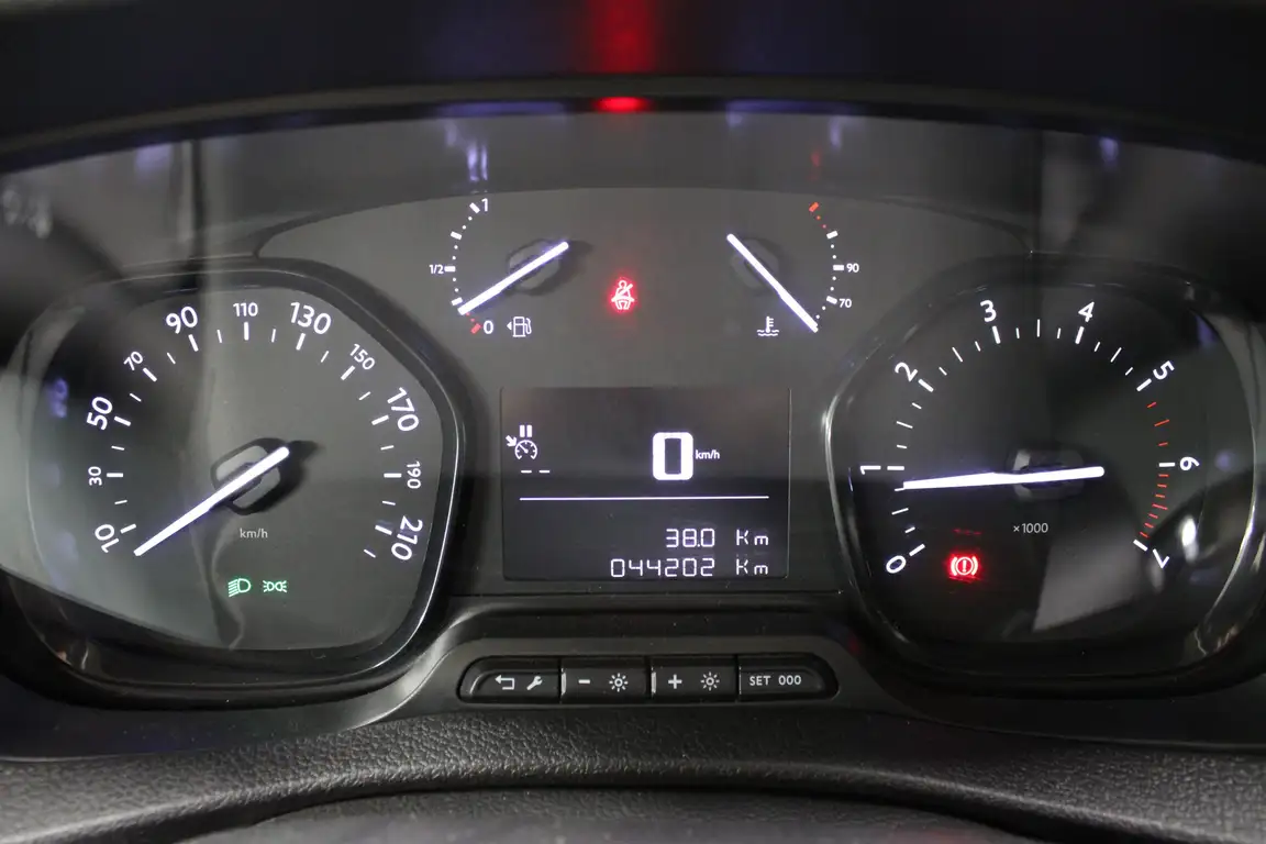TOYOTA PROACE